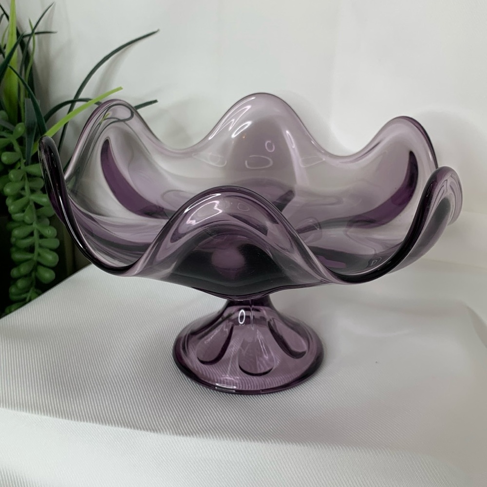 Vintage HTF MCM Viking Epic lilac / Teaberry 6 petal compote / console bowl